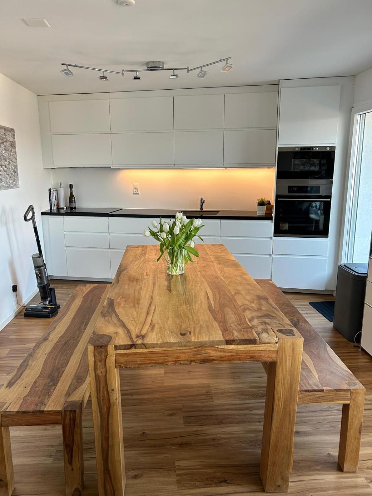 Baseliving Luxury - Near Esc - Bahnhof Sbb - St Jakob Appartement